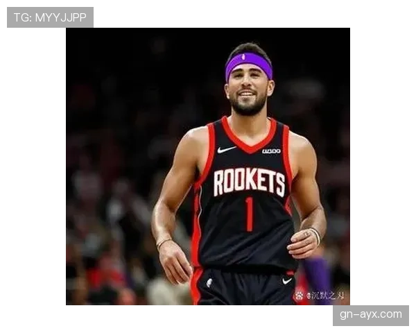 德文·布克突破拉开差距，关键时刻得分效率显著提升